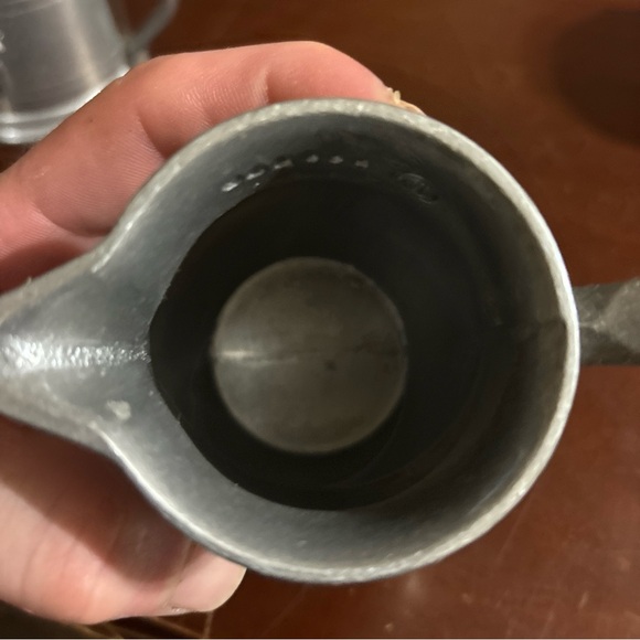 Carson Pewter sugar and creamer set. - Picture 5 of 12